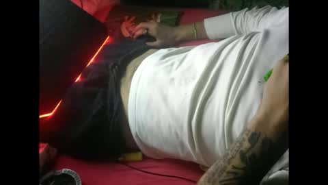 Snapshot of analog_sun_23 chatting on October 2025 12:47:01 AM analog_sun_23 online show from October 2025 12:47:01 AM