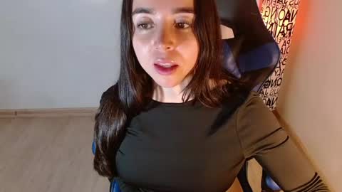 Snapshot of anarosse__ chatting on June 2026 02:53:01 AM ana 3 online show from June 2026 02:53:01 AM