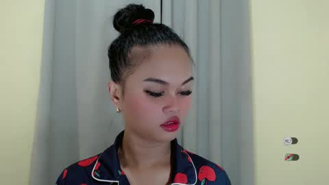 Snapshot of anaruru_ chatting on February 2025 05:07:01 PM ANA online show from February 2025 05:07:01 PM