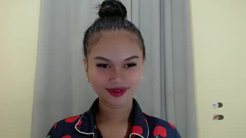 Snapshot of anaruru_ chatting on February 2025 05:31:02 PM ANA online show from February 2025 05:31:02 PM