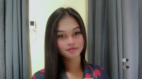 Snapshot of anaruru_ chatting on March 2025 05:43:02 AM ANA online show from March 2025 05:43:02 AM