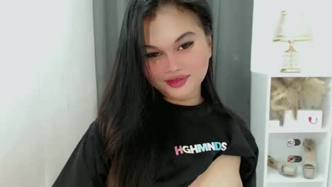 Snapshot of anaruru_ chatting on January 2026 11:14:01 PM ANA online show from January 2026 11:14:01 PM