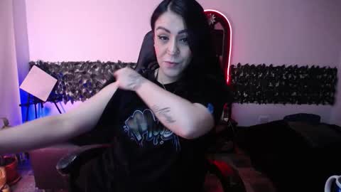 Jennyfer.... but u can say me Anastasia online show from November 2025 04:26:02 AM