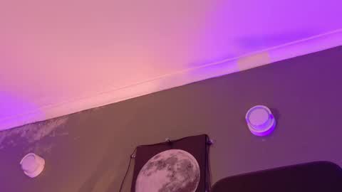 Kendra  online show from November 2025 10:15:02 AM