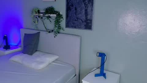 Kendra  online show from April 2026 11:18:02 AM