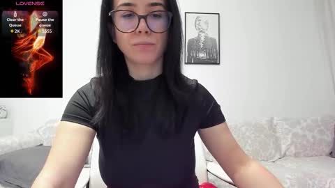 Snapshot of anayscaandy chatting on December 2025 06:06:01 AM Andreea online show from December 2025 06:06:01 AM