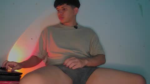 Andres online show from March 2026 04:18:01 AM