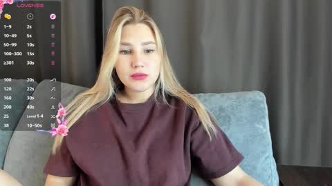 Snapshot of and1sa chatting on November 2025 08:57:01 AM Andisa online show from November 2025 08:57:01 AM