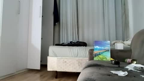 Snapshot of andemax chatting on February 2025 02:39:01 AM And 16.8 online show from February 2025 02:39:01 AM