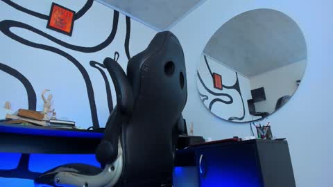 Snapshot of anders_x chatting on December 2025 01:48:02 AM Andrs - online show from December 2025 01:48:02 AM