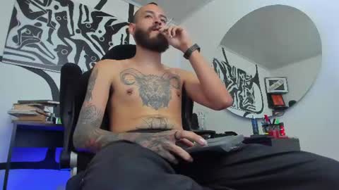 Snapshot of anders_x chatting on June 2026 11:18:02 PM Andrs - online show from June 2026 11:18:02 PM