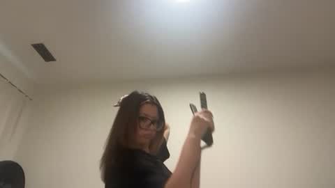 anditspinkxo online show from June 2026 12:33:02 AM