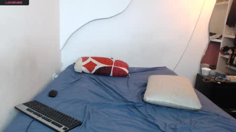 Snapshot of andr720413838 chatting on December 2025 08:15:01 PM andr720413838 online show from December 2025 08:15:01 PM