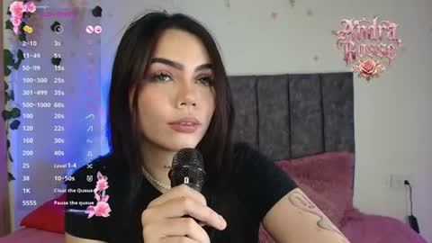 Andra de la Rosse online show from July 2026 08:15:02 PM