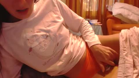 Snapshot of andrasweetie chatting on October 2025 06:16:02 AM Andra online show from October 2025 06:16:02 AM