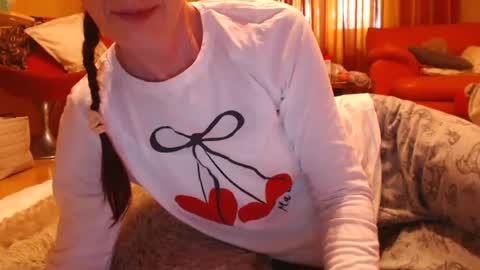 Snapshot of andrasweetie chatting on June 2026 10:29:01 AM Andra online show from June 2026 10:29:01 AM