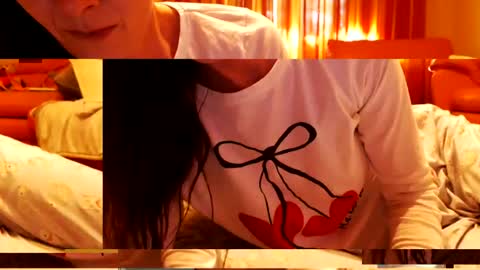 Snapshot of andrasweetie chatting on July 2026 03:03:02 PM Andra online show from July 2026 03:03:02 PM