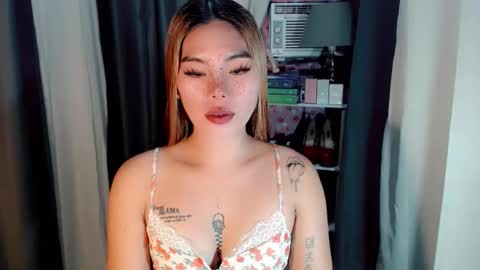 andrea06121998 online show from April 2026 12:36:01 PM