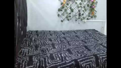 Snapshot of andrea1_ebony chatting on November 2025 08:09:02 PM andrea1_ebony online show from November 2025 08:09:02 PM