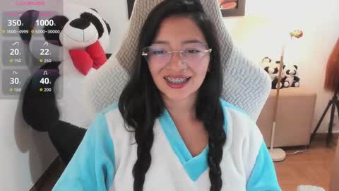 Snapshot of andrea_bonnie chatting on January 2026 03:12:02 AM andrea_bonnie online show from January 2026 03:12:02 AM