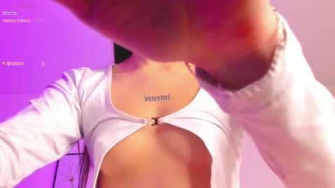 Snapshot of andrea_flow chatting on February 2025 02:12:01 PM Andrea online show from February 2025 02:12:01 PM