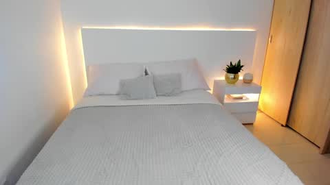 andrea online show from January 2025 03:43:01 AM