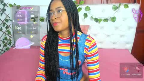 Naomi Andrea Daviss online show from October 2025 12:17:02 PM