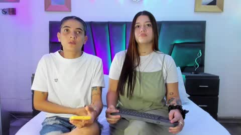 Snapshot of andreaandkarina chatting on January 2025 12:35:01 PM Andrea  Karina online show from January 2025 12:35:01 PM