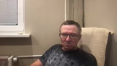 Snapshot of andreass60 chatting on December 2025 05:45:02 AM andreass60 online show from December 2025 05:45:02 AM