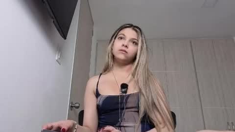 andreau 19 online show from April 2026 02:18:02 PM