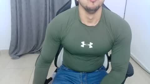 Snapshot of andres180950734 chatting on November 2025 10:27:01 AM andres180950734 online show from November 2025 10:27:01 AM