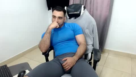 andres180950734 online show from June 2026 12:22:01 PM