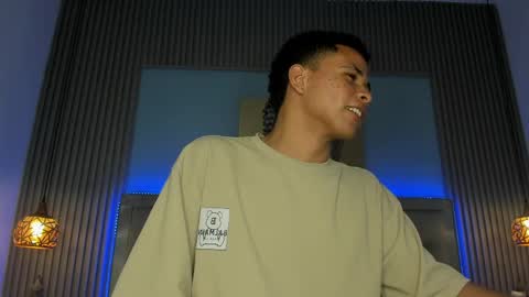 Snapshot of andres1_8 chatting on May 2026 04:10:01 AM IM ANDRES online show from May 2026 04:10:01 AM