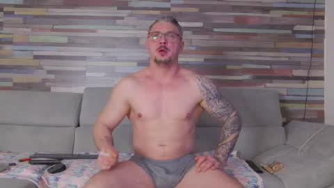 andres_dasli online show from February 2025 05:38:01 AM