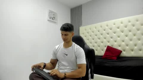 andres_stud online show from March 2026 04:29:01 AM