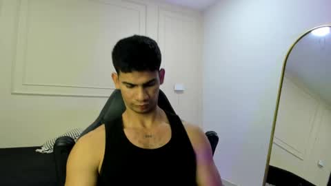 andres_stud online show from May 2026 04:32:01 AM