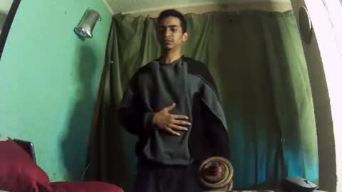 andrescaraballo18 online show from November 2025 03:16:01 AM