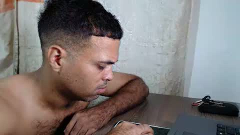 Snapshot of andresfern chatting on November 2025 11:43:02 AM ANDRES online show from November 2025 11:43:02 AM