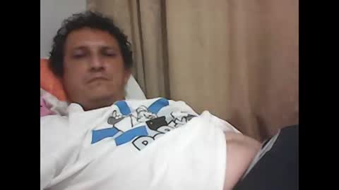 andresfloga online show from October 2025 03:54:02 AM