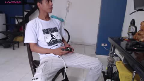 Andres Dean online show from December 2024 07:43:02 PM