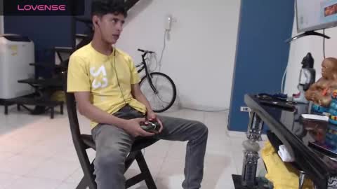 Andres Dean online show from January 2025 01:43:01 AM