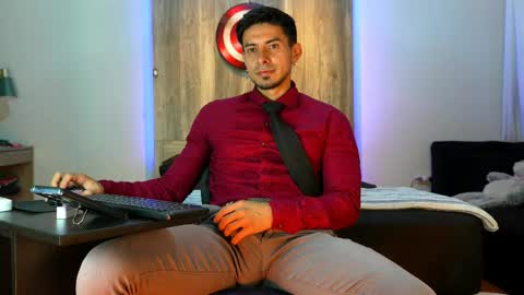 Andrew online show from March 2026 01:32:01 AM