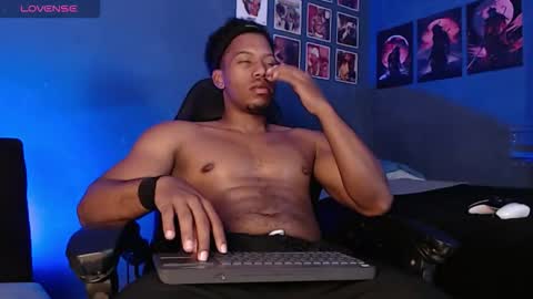 Andrew online show from December 2025 11:11:02 PM