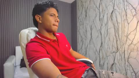 ANDREW online show from January 2026 01:41:02 AM