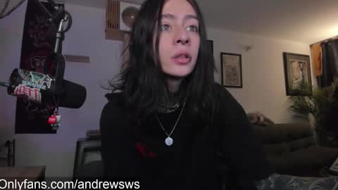 andrew_round online show from December 2025 12:29:01 AM