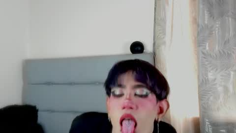 ANDREW independent model online show from February 2026 07:04:01 PM