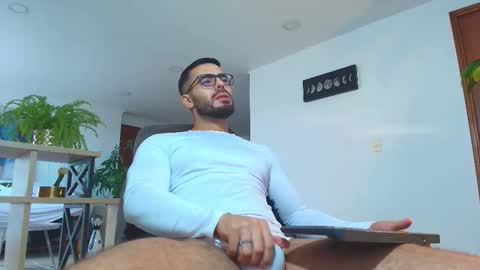 ANDREW WEST online show from November 2025 11:45:01 AM