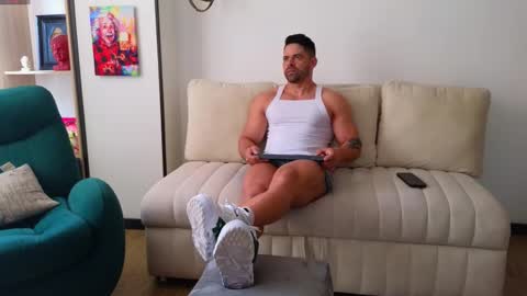 Andrew online show from October 2025 02:36:01 PM