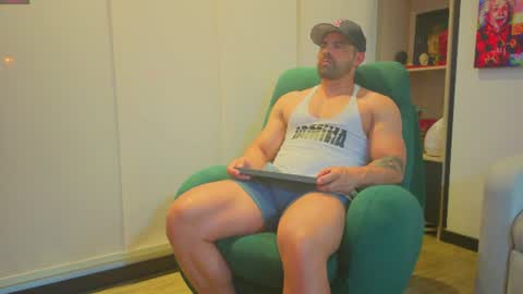 Snapshot of andrewfame chatting on June 2026 01:58:01 AM Andrew online show from June 2026 01:58:01 AM