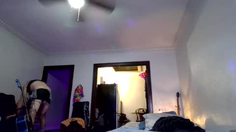 andrewgennie online show from December 2025 02:30:01 AM